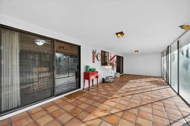 $920,000 | 6121 North Montana Avenue, Clovis, CA 93619