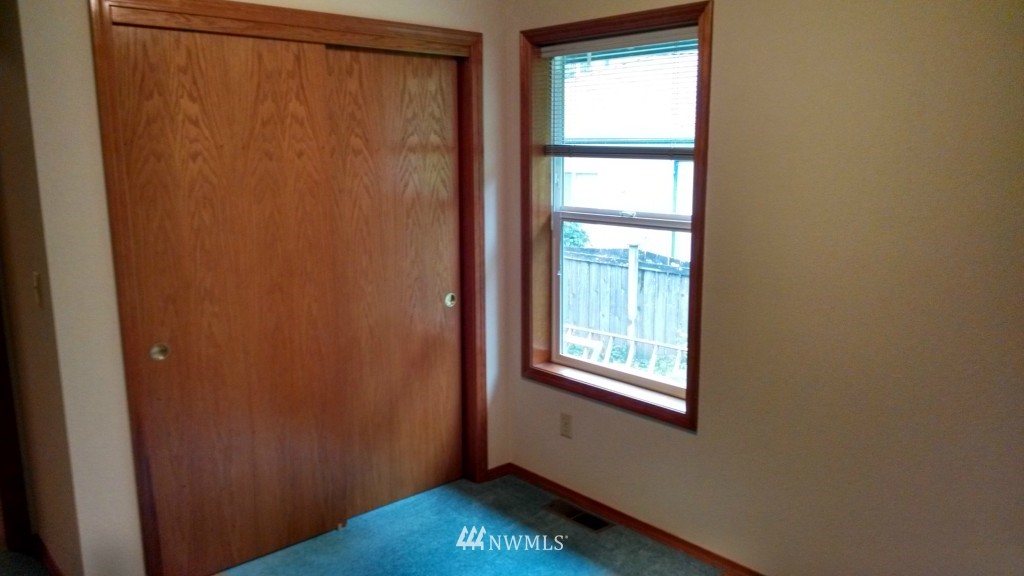 2110 Ridgeway Court Southwest Tumwater, WA 98512 - Photo 12 of 25 Gallery Image 12