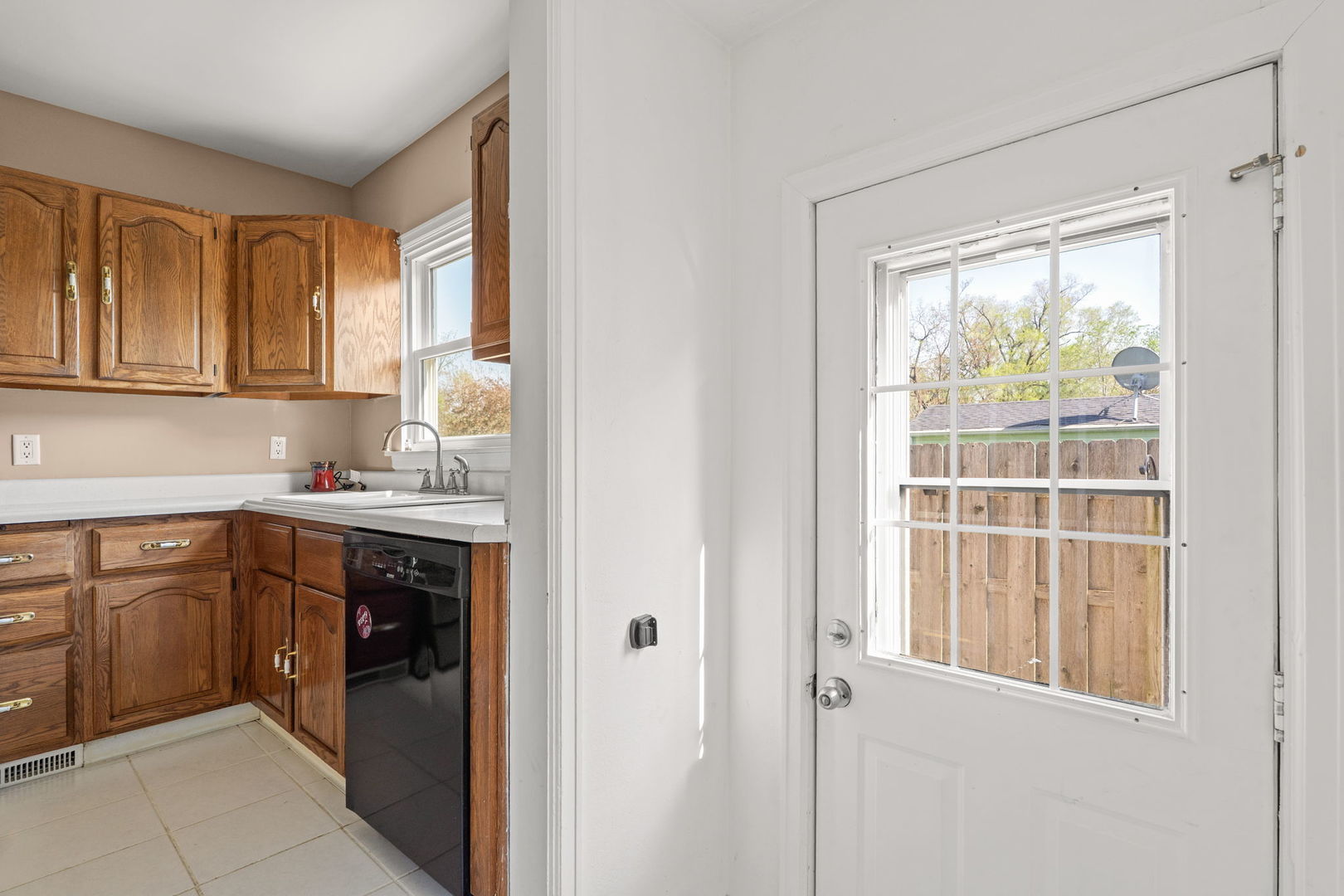 2123 32nd Street Rock Island, IL 61201 - Photo 15 of 38