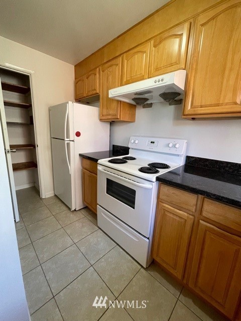 815 3rd Avenue North, Unit 2 Seattle, WA 98109 - Photo 5 of 9