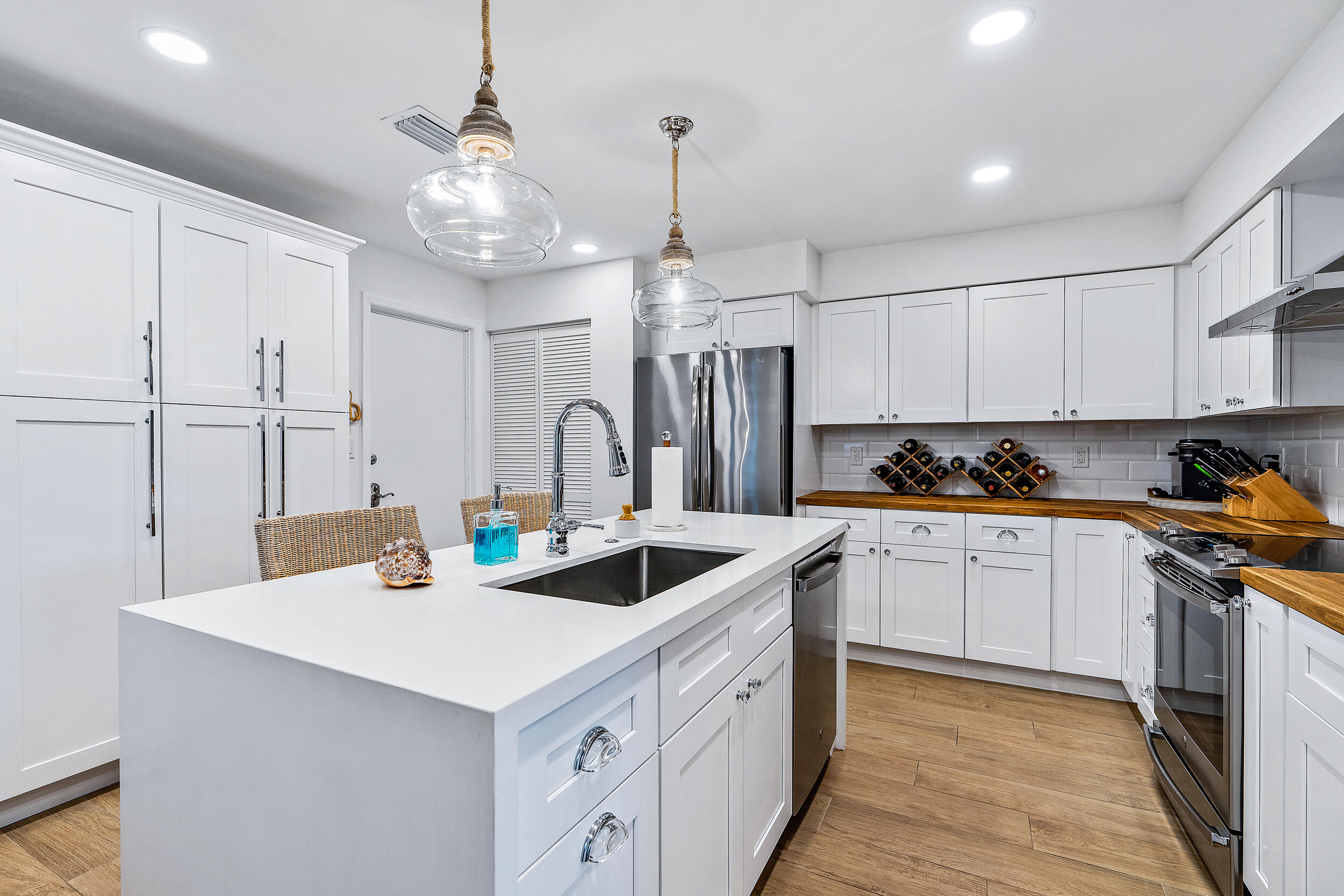 807 Mainsail Circle, Unit 807 Jupiter, FL 33477 - Photo 12 of 35 Kitchen