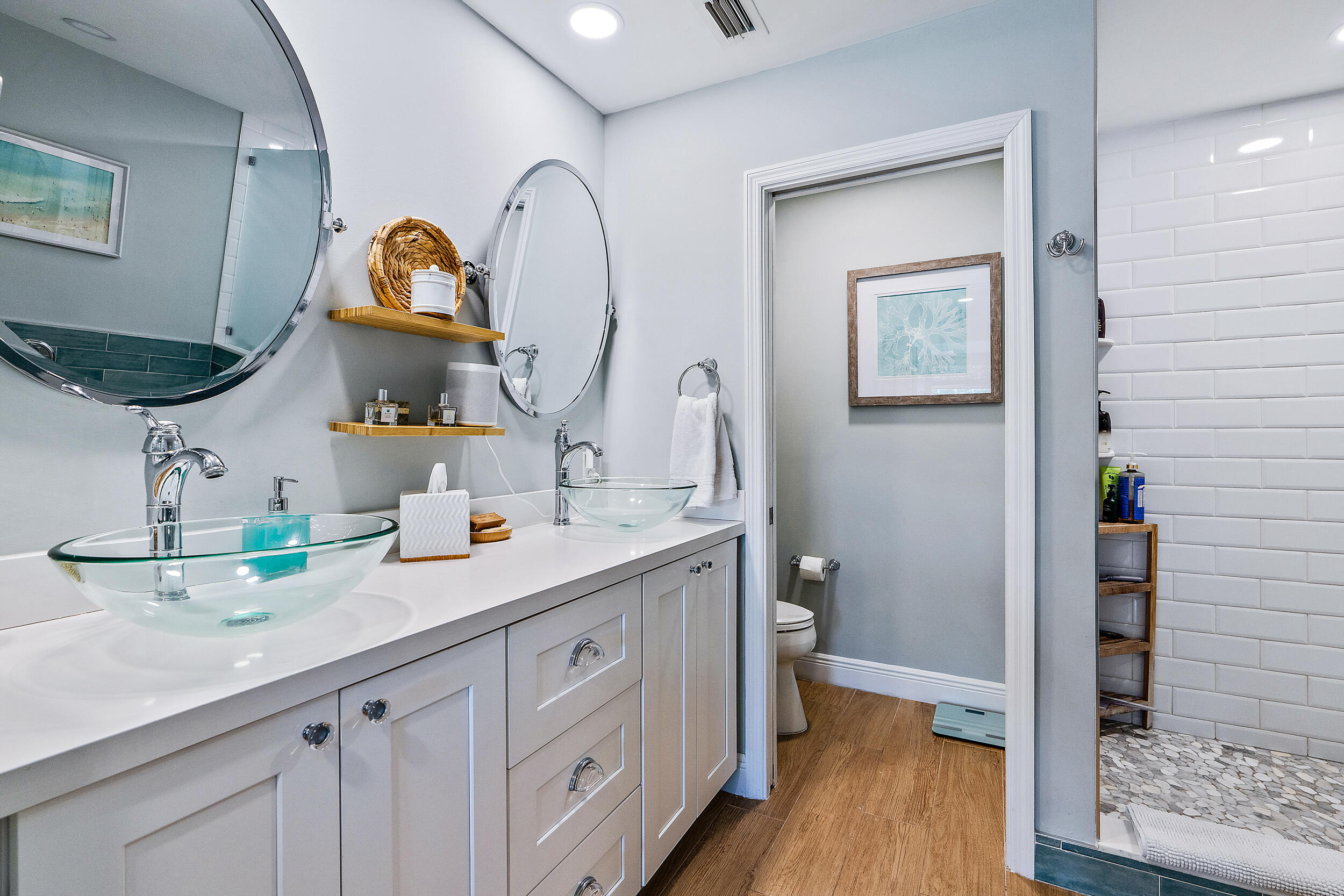 807 Mainsail Circle, Unit 807 Jupiter, FL 33477 - Photo 19 of 35 Master bathroom