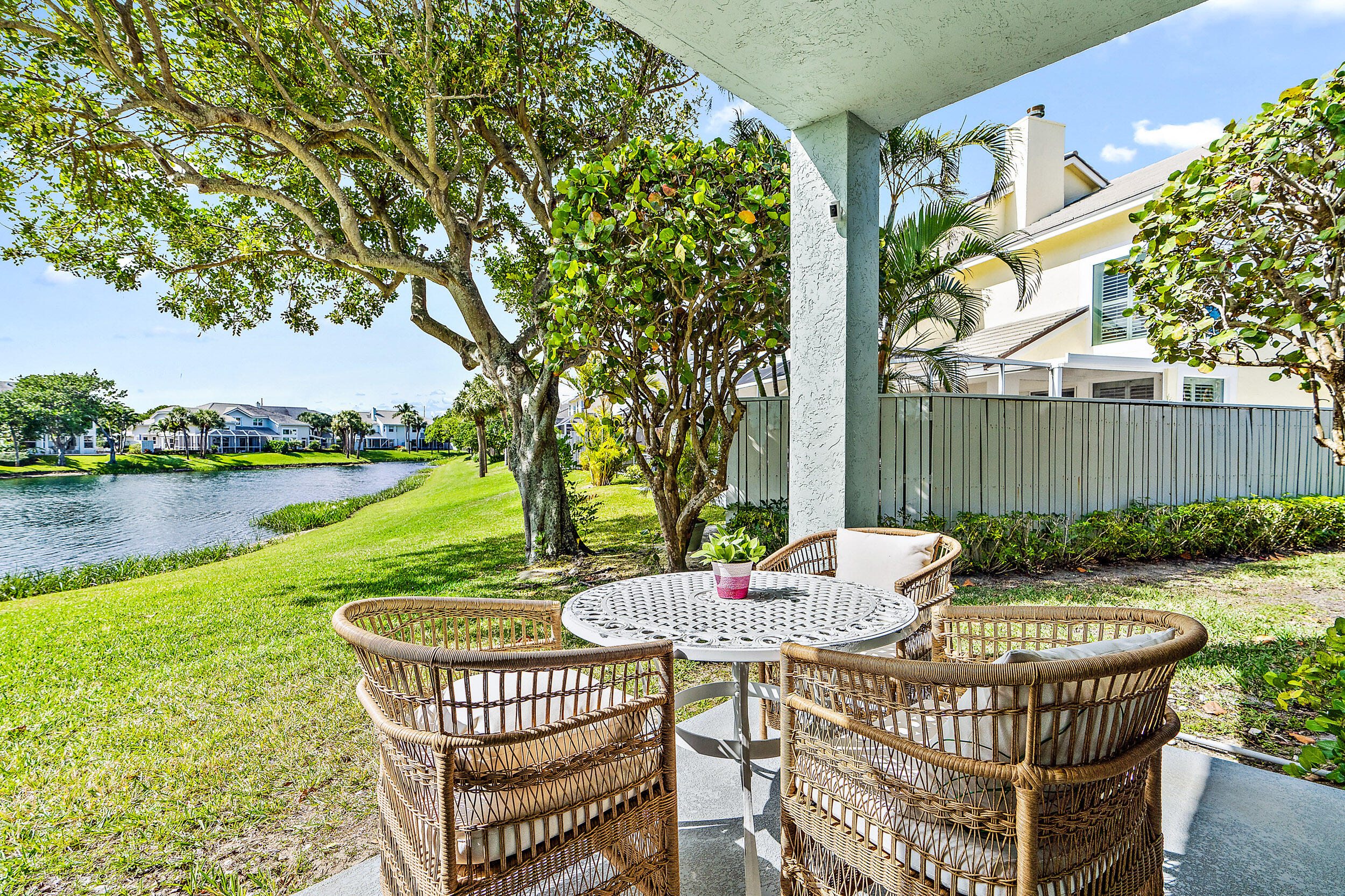 807 Mainsail Circle, Unit 807 Jupiter, FL 33477 - Photo 23 of 35 Patio