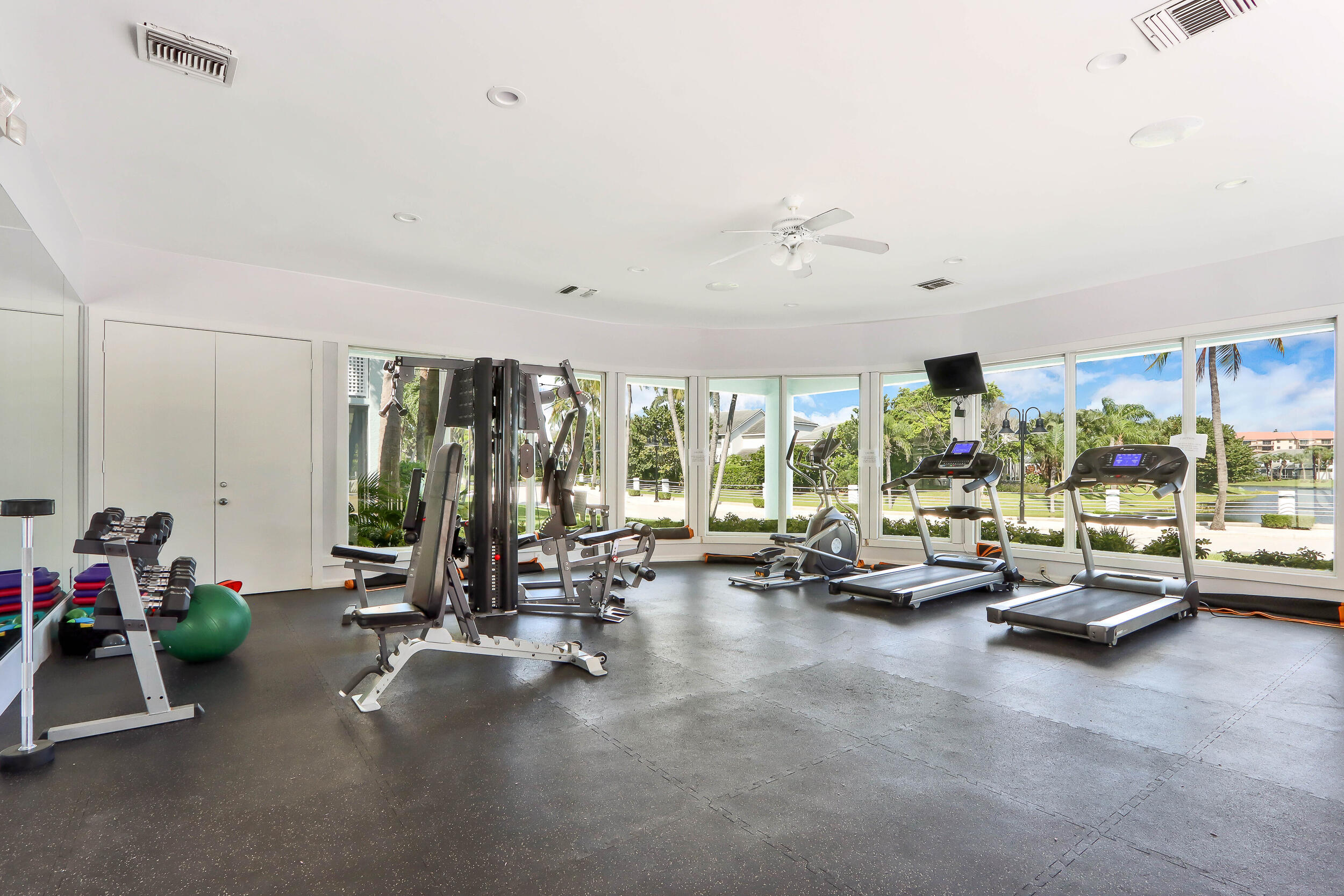 807 Mainsail Circle, Unit 807 Jupiter, FL 33477 - Photo 33 of 35 Community gym