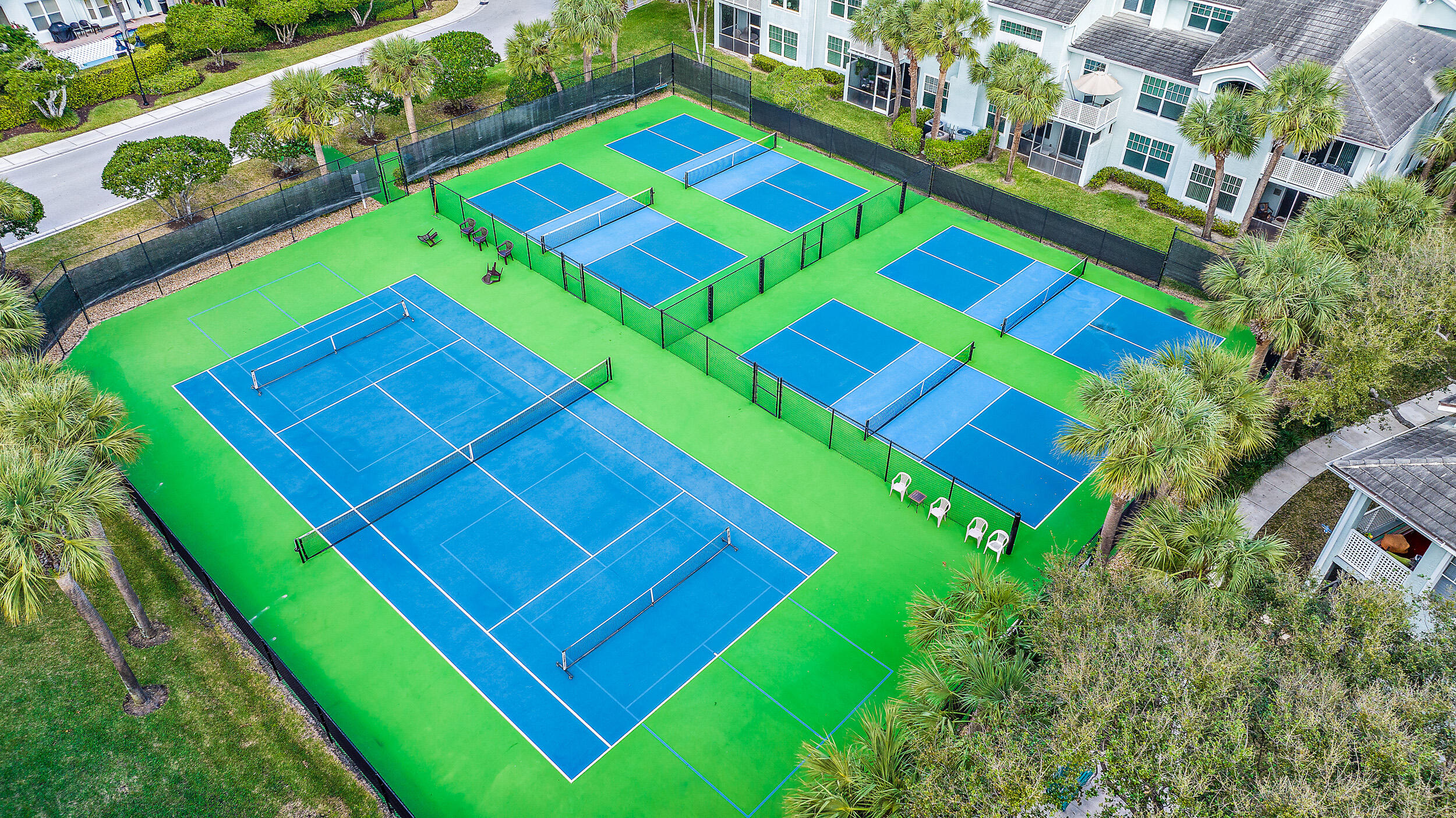807 Mainsail Circle, Unit 807 Jupiter, FL 33477 - Photo 34 of 35 Tennis and Pickle ball courts