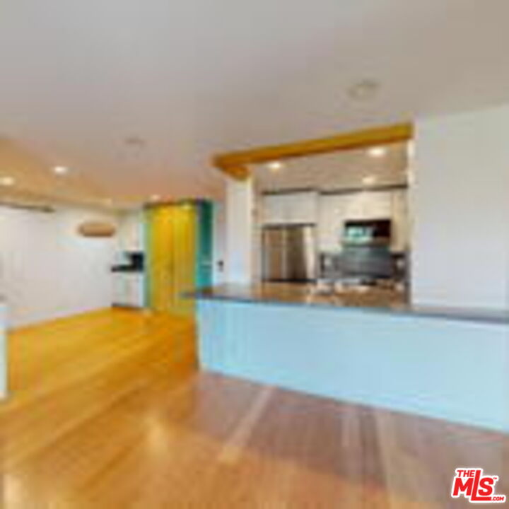 8740 Tuscany Avenue, Unit 306 Playa del Rey, CA 90293 - Photo 2 of 23