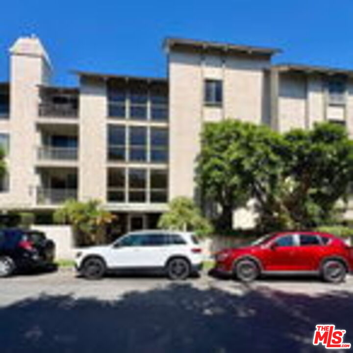 8740 Tuscany Avenue, Unit 306 Playa del Rey, CA 90293 - Photo 3 of 23