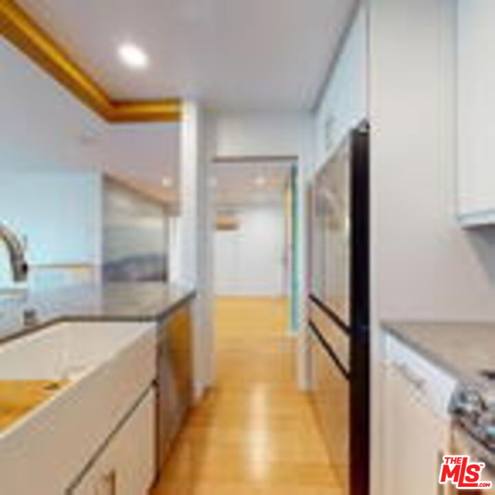 8740 Tuscany Avenue, Unit 306 Playa del Rey, CA 90293 - Photo 7 of 23