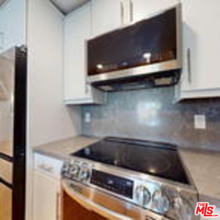 8740 Tuscany Avenue, Unit 306 Playa del Rey, CA 90293 - Photo 8 of 23