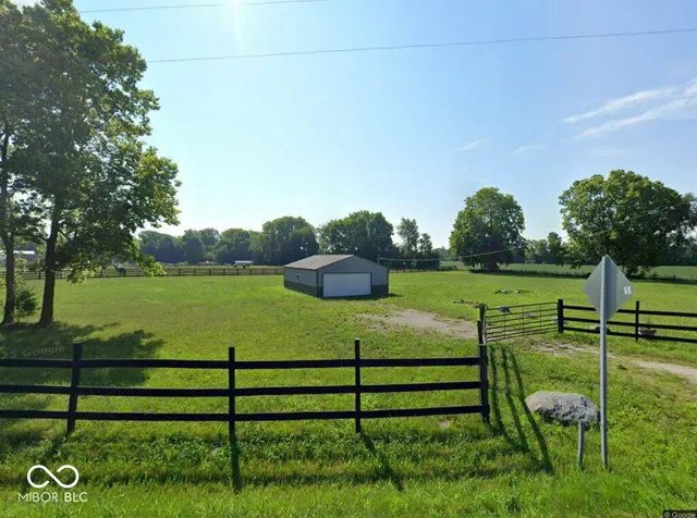 $325,000 | 9938 Highway 9, Pendleton, IN 46064