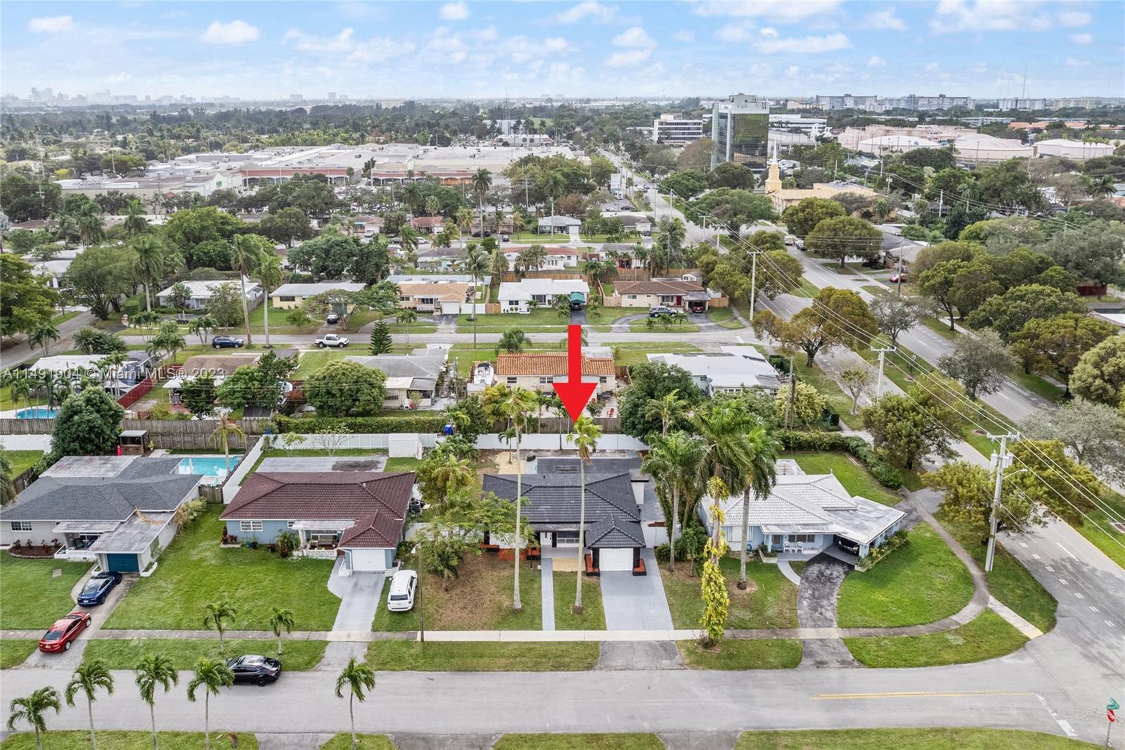 3254 Lincoln Street Hollywood, FL 33021 - Photo 7 of 27 a view of a city