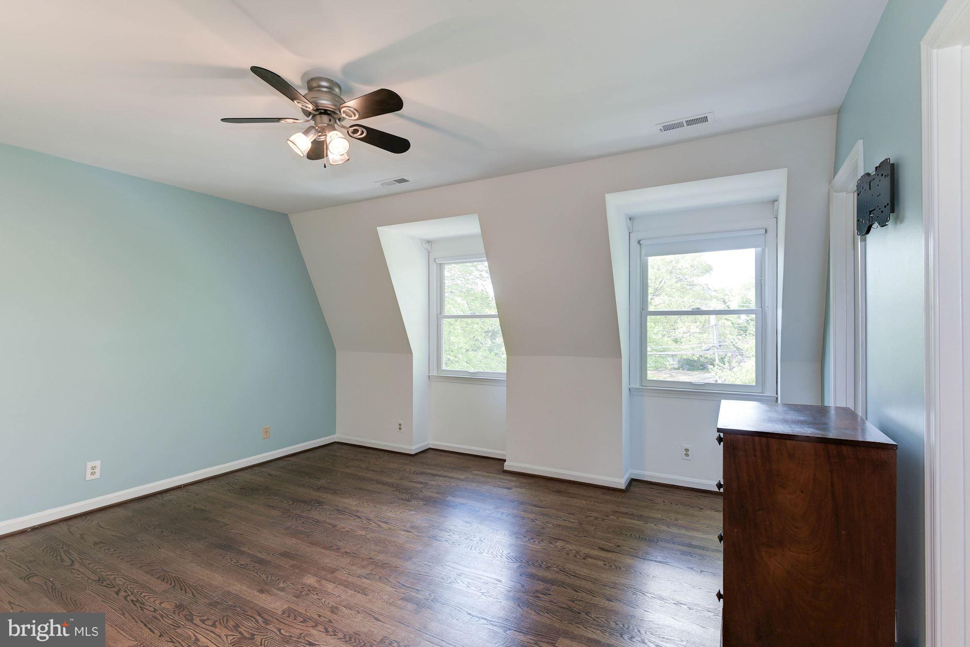 2309 North Glebe Road Arlington, VA 22207 - Photo 19 of 27 Bedroom 3 has ensuite BA & walk-in closet