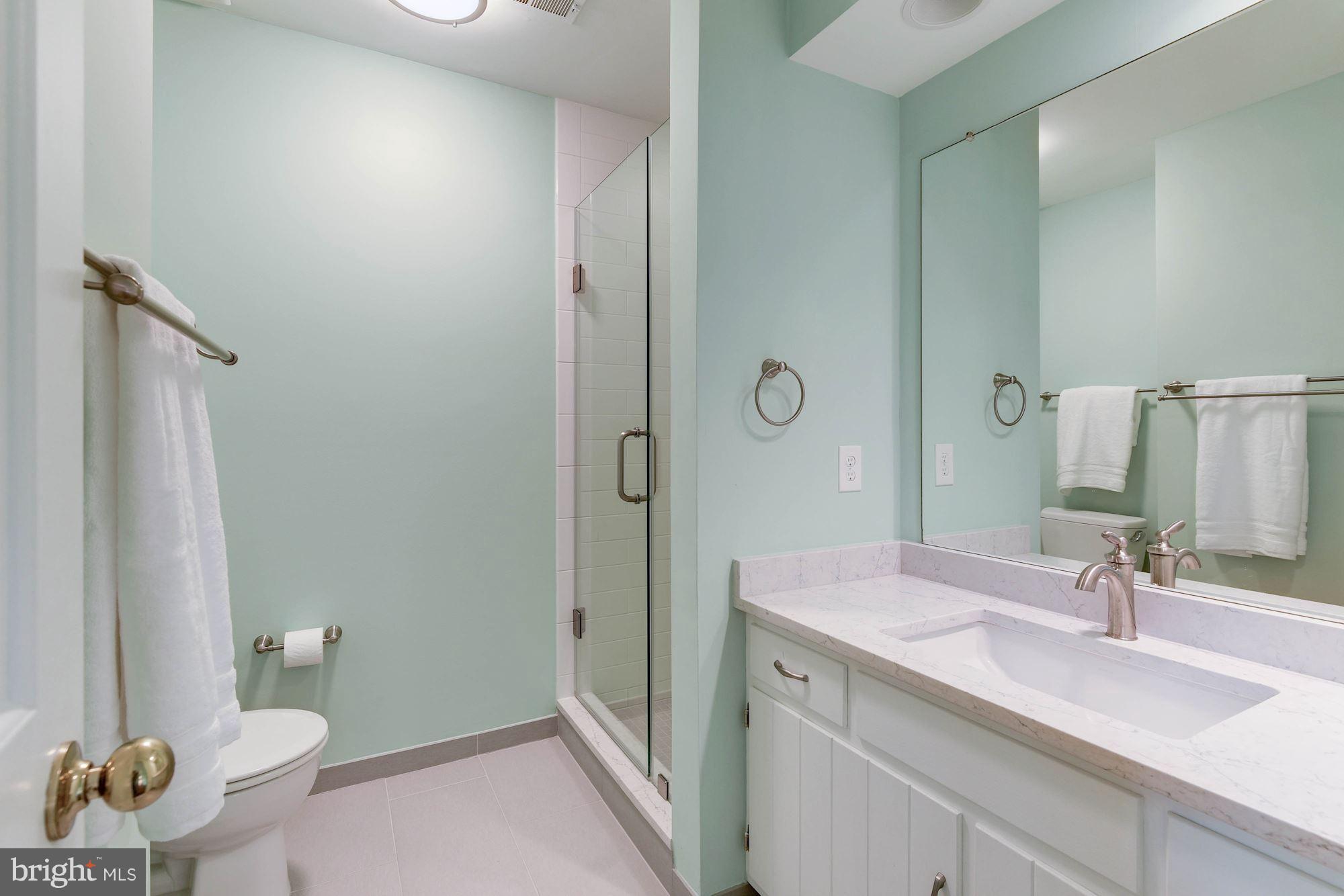 2309 North Glebe Road Arlington, VA 22207 - Photo 21 of 27 Ensuite BA Bedroom #3