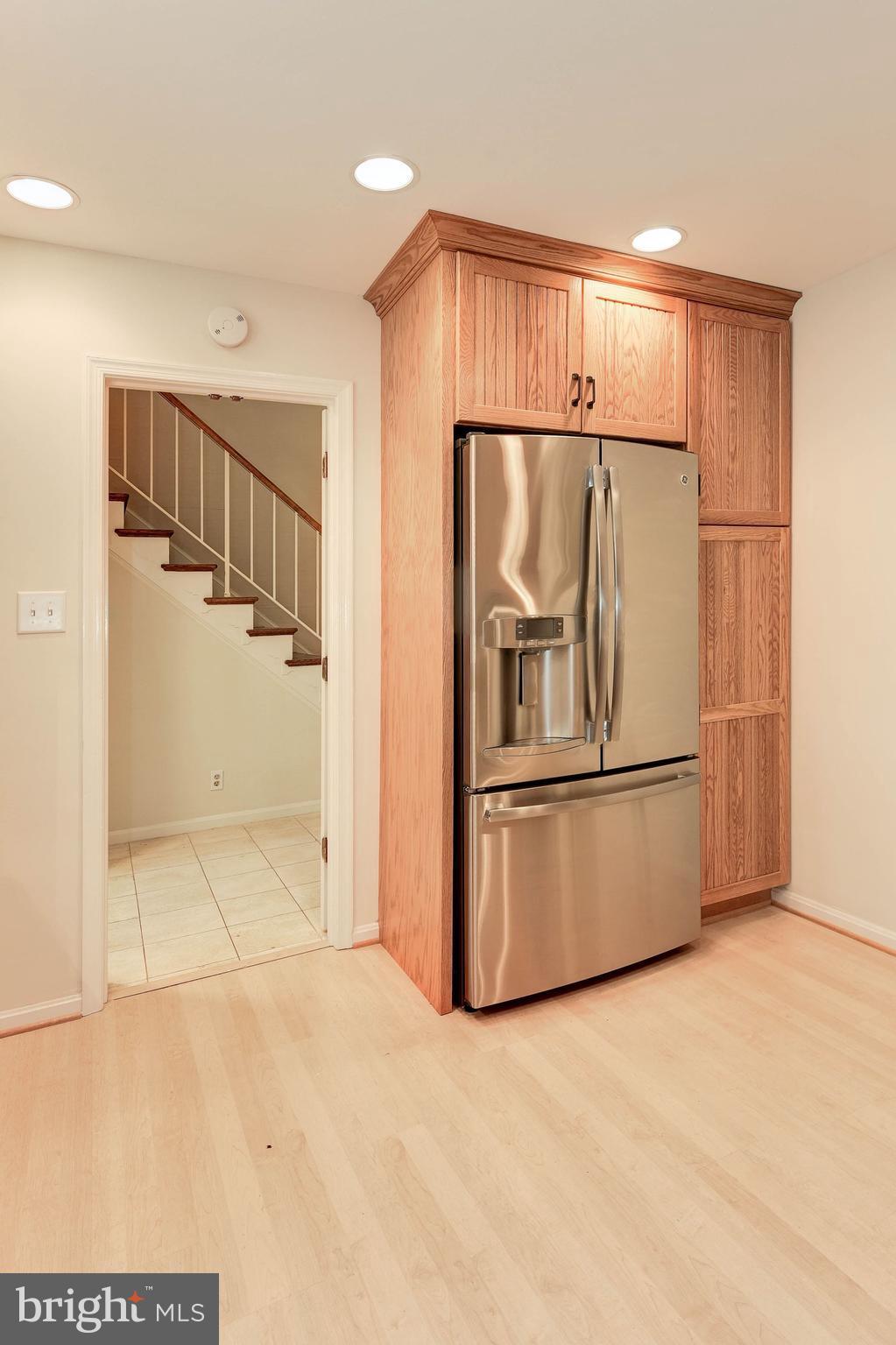 2309 North Glebe Road Arlington, VA 22207 - Photo 6 of 27 Ample space for a work island