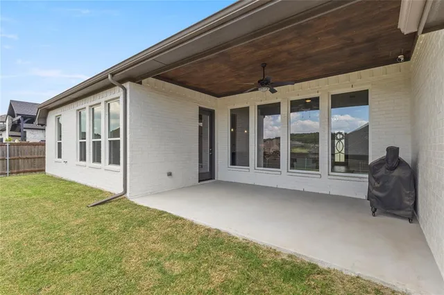 $499,900 | 3021 Nob Hill Drive, Burleson, TX 76028