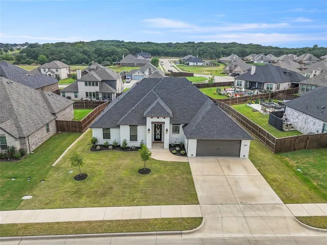 $499,900 | 3021 Nob Hill Drive, Burleson, TX 76028