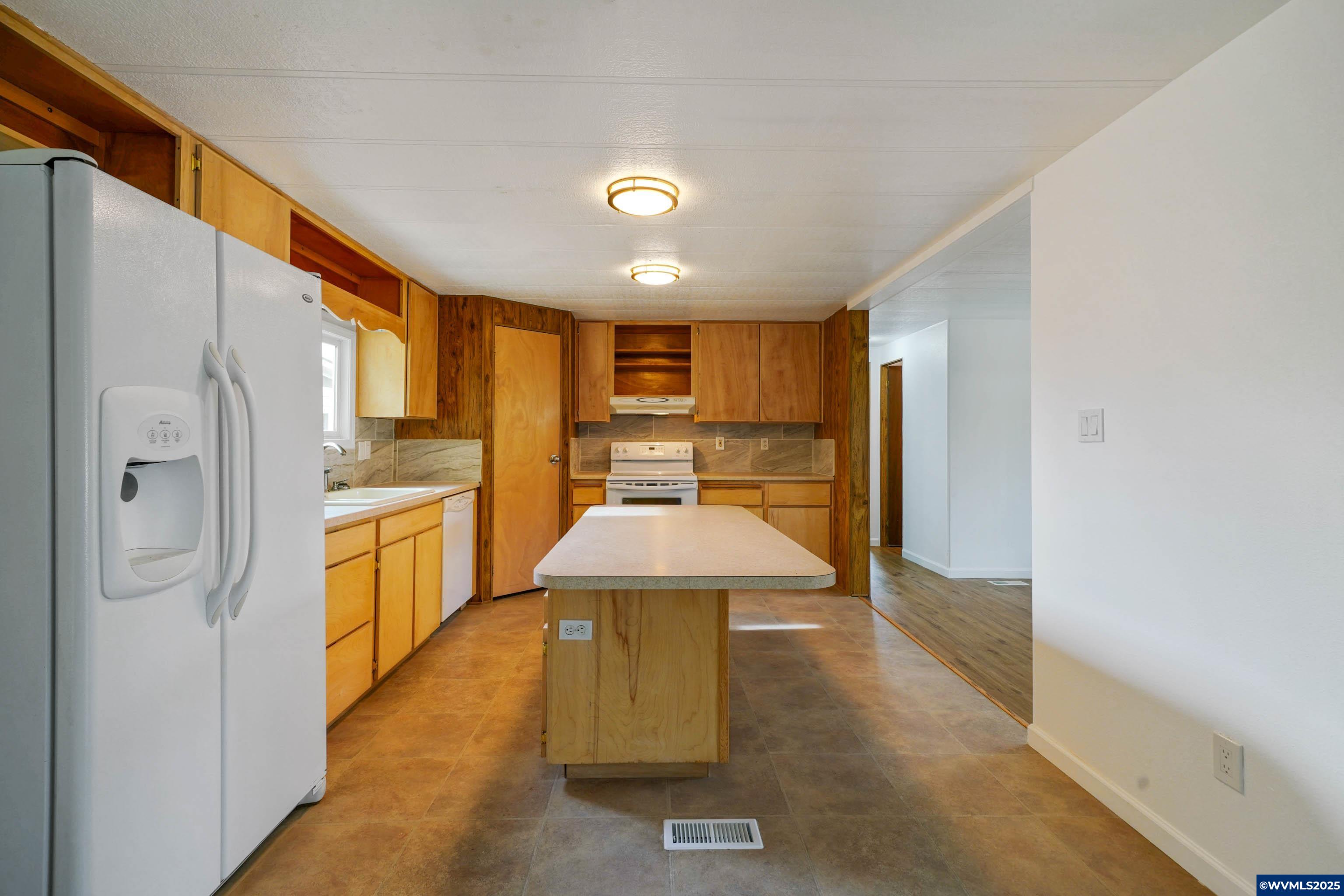 5422 Portland Road Northeast, Unit 89 Salem, OR 97305 - Photo 7 of 22 Gallery Image 7