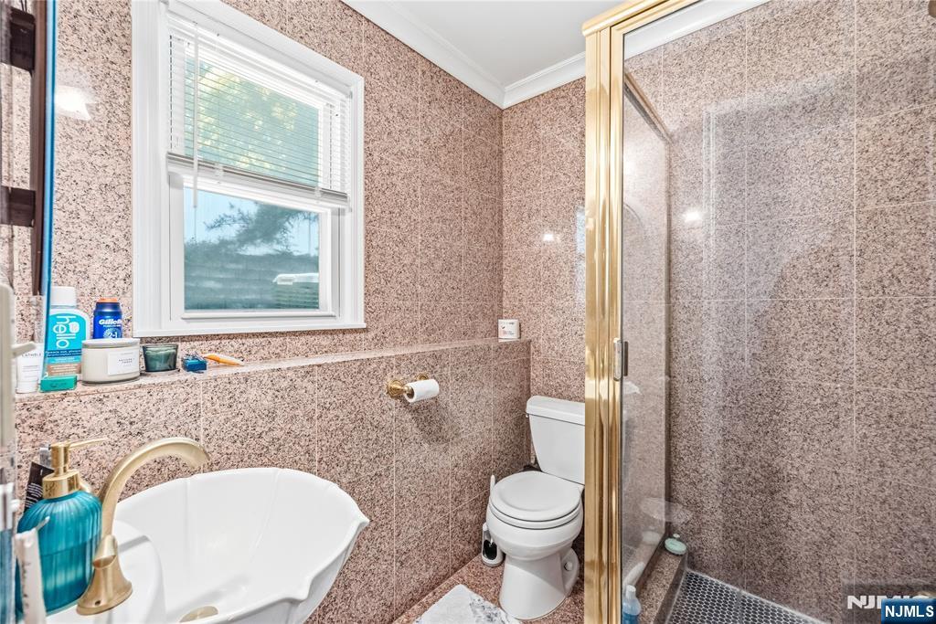 33 Mattocks Place Closter, NJ 07624 - Photo 18 of 22