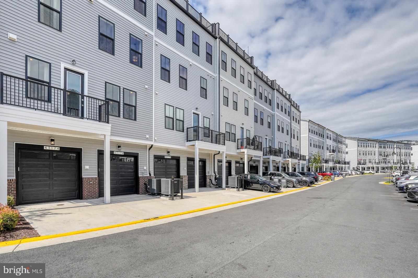 43178 Farringdon Square Broadlands, VA 20148 - Photo 33 of 34