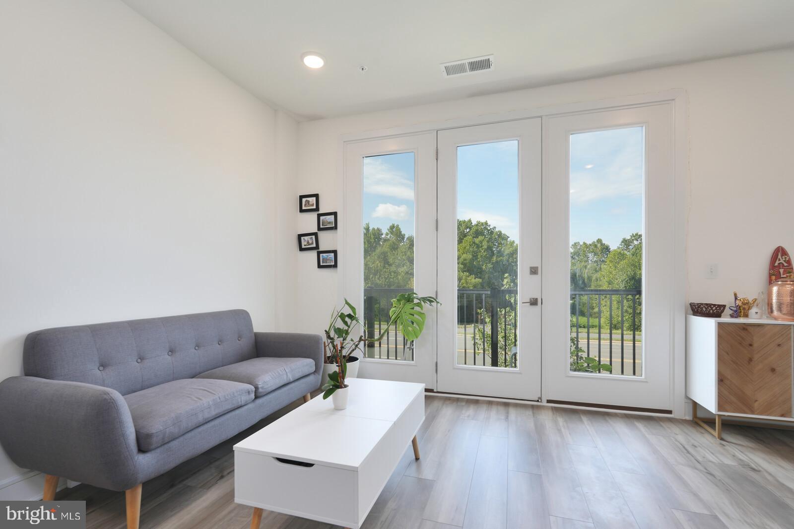 43178 Farringdon Square Broadlands, VA 20148 - Photo 9 of 34