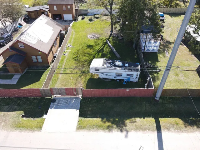 $72,000 | 142 Sundown Drive, Houston, TX 77028