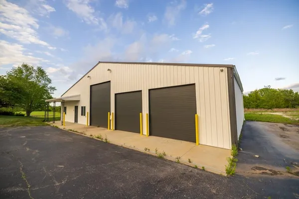 $1,100,000 | 18200 East 191st Street, Pleasant Hill, MO 64080