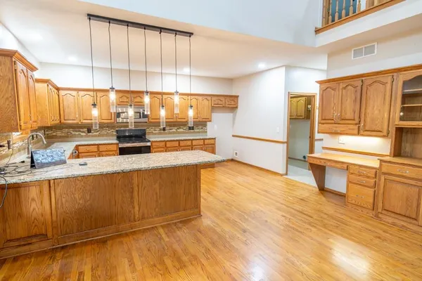 $1,100,000 | 18200 East 191st Street, Pleasant Hill, MO 64080