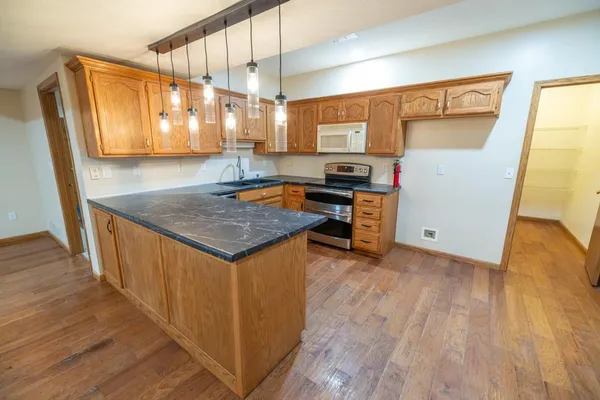$1,100,000 | 18200 East 191st Street, Pleasant Hill, MO 64080