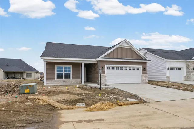 $399,900 | 3902 Bay Circle, Champaign, IL 61822