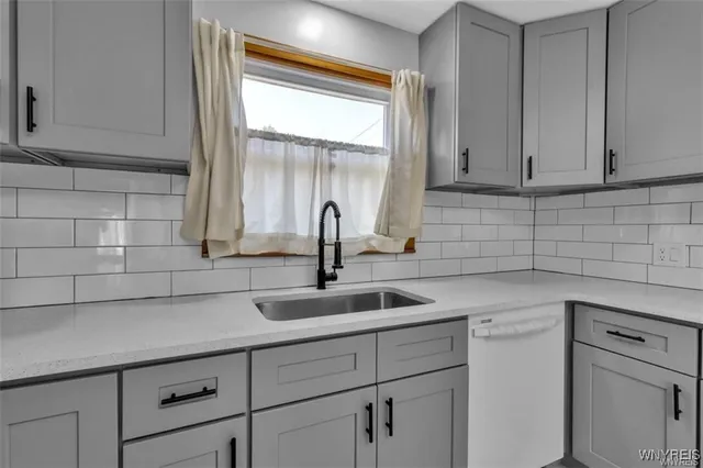 $2,100 | 2665 Harlem Road, Cheektowaga, NY 14225