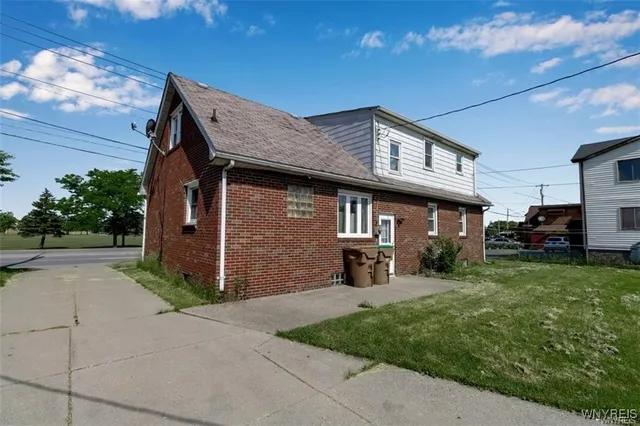 $2,100 | 2665 Harlem Road, Cheektowaga, NY 14225