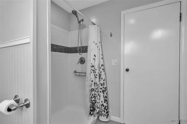 $2,100 | 2665 Harlem Road, Cheektowaga, NY 14225