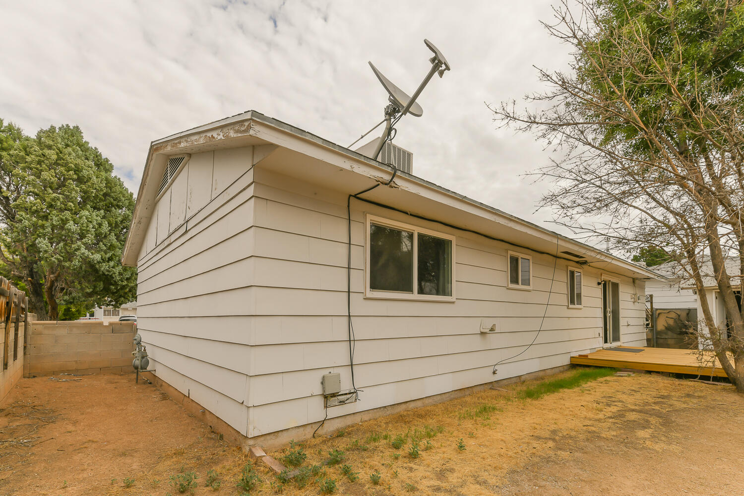4312 Hendrix Road Northeast Albuquerque, NM 87110 - Photo 36 of 42 Gallery Image 36