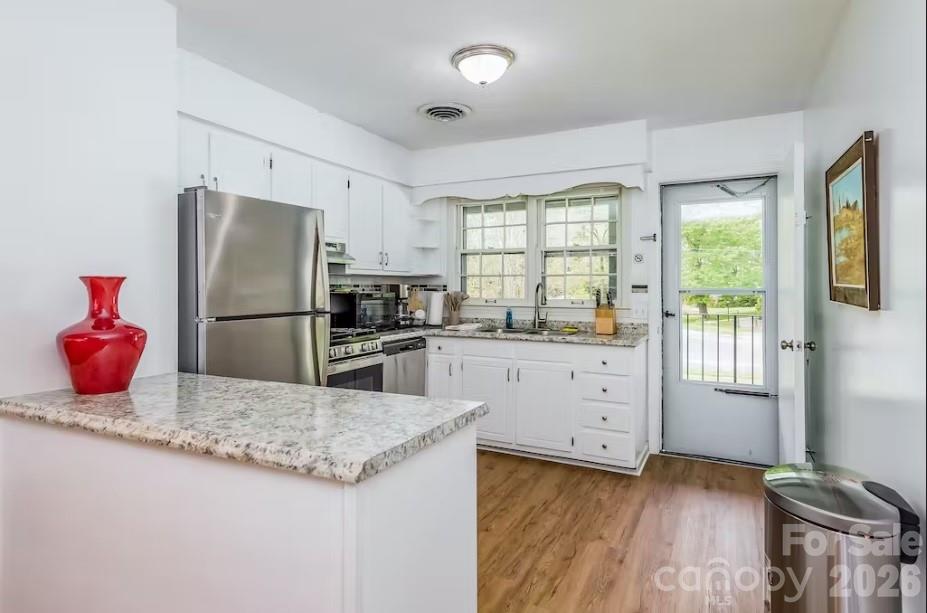 1150 West Blue Ridge Road, Unit 220 Flat Rock, NC 28731 - Photo 8 of 17