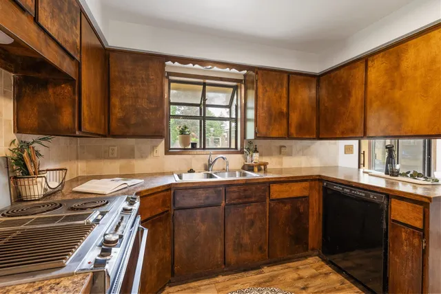 $439,999 | 10818 North Humboldt Drive, Spokane, WA 99218