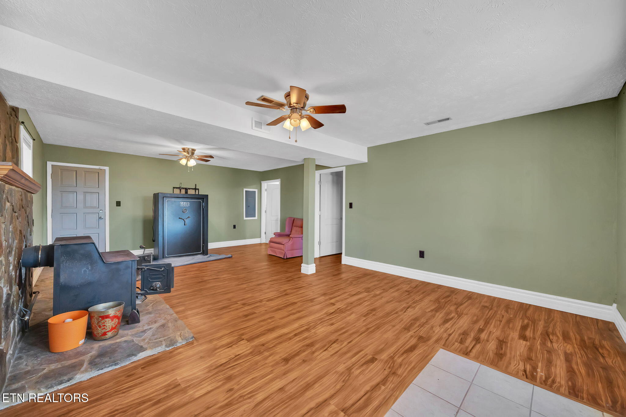 947 Lawnville Road Kingston, TN 37763 - Photo 24 of 43 33-web-or-mls-DSC07238