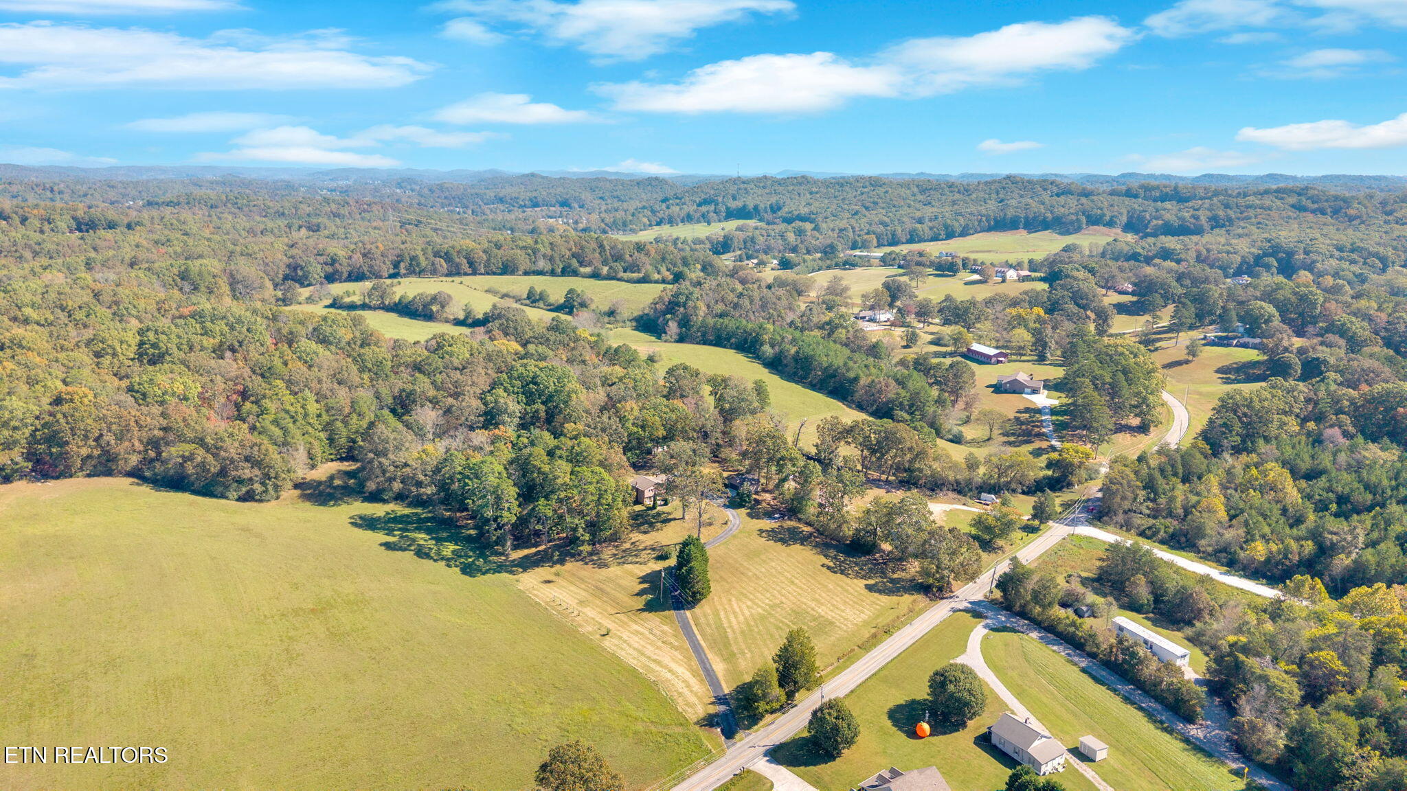 947 Lawnville Road Kingston, TN 37763 - Photo 35 of 43 17-web-or-mls-DJI_20251013114622_0125_D