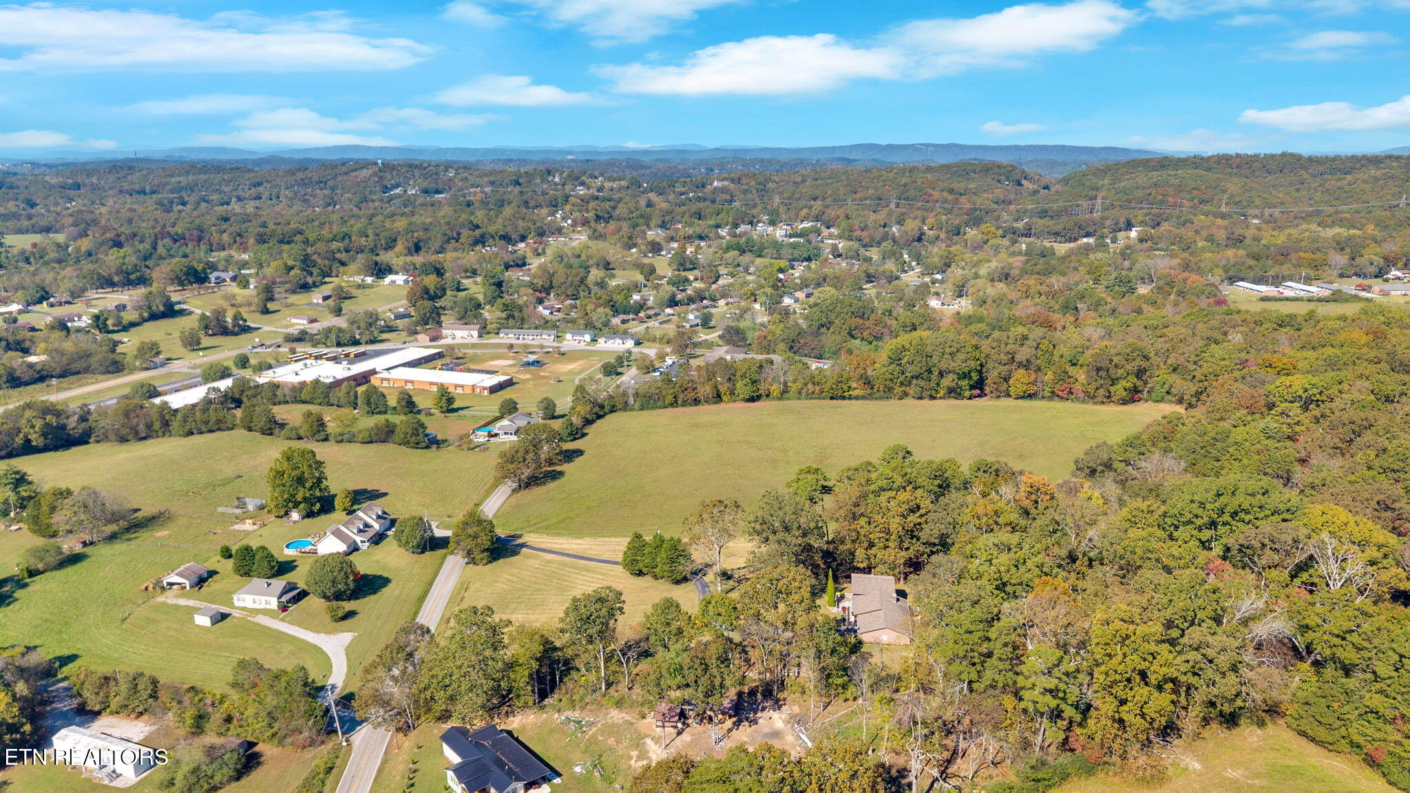 947 Lawnville Road Kingston, TN 37763 - Photo 39 of 43 18-web-or-mls-DJI_20251013114717_0134_D
