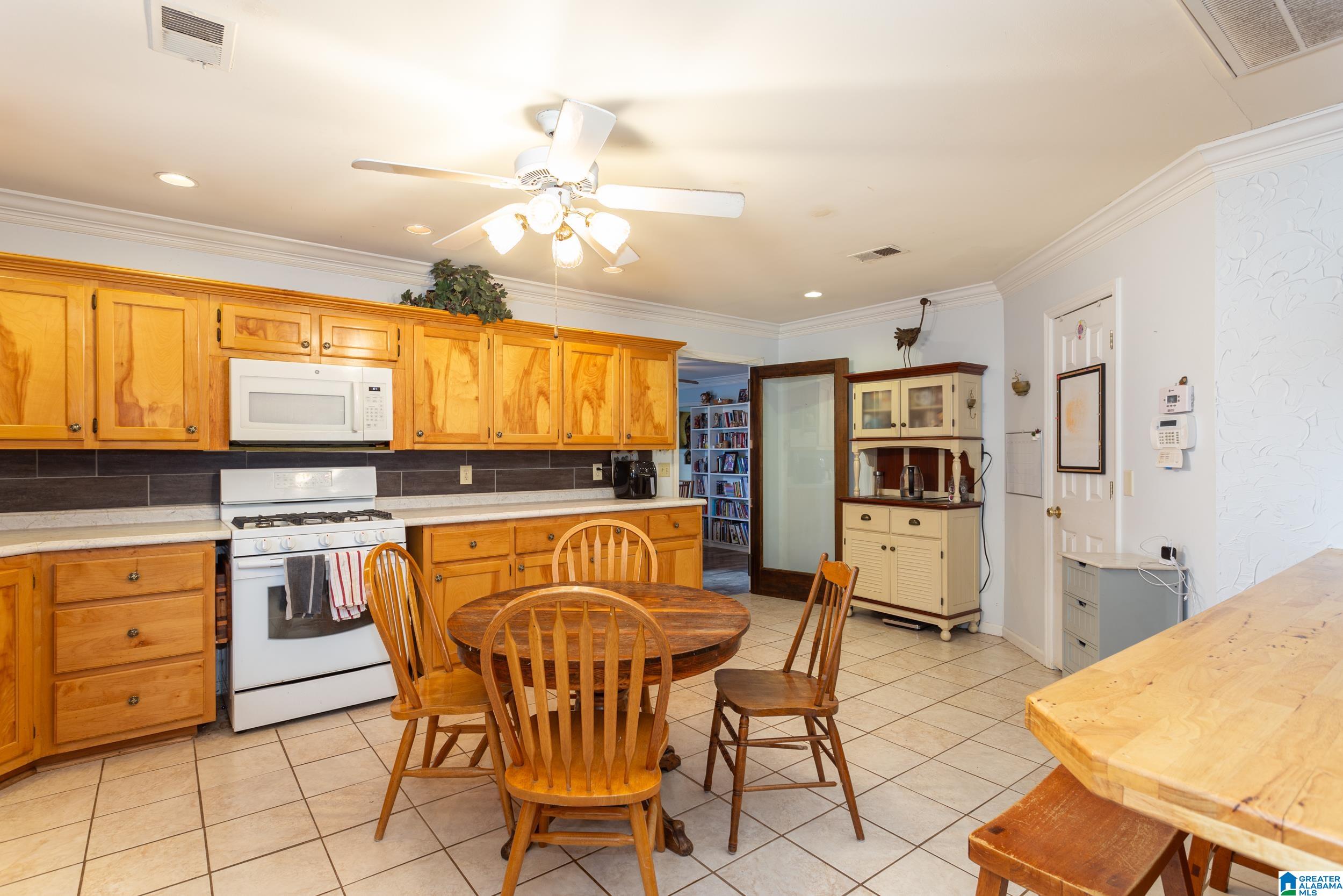 112 Foster Road Leeds, AL 35094 - Photo 9 of 32 Gallery Image 9