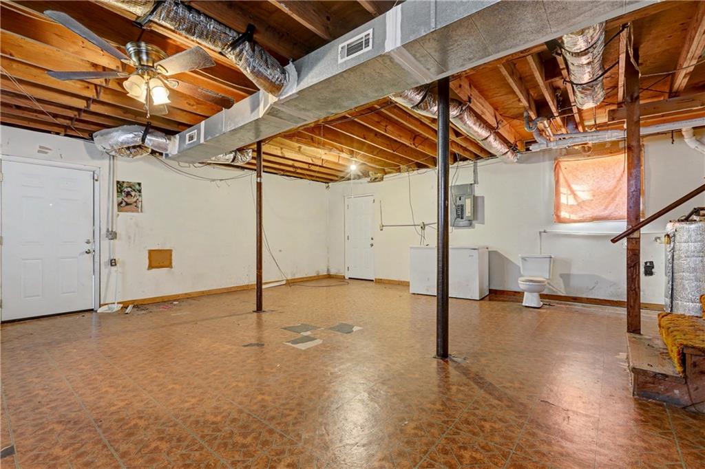 1408 Prospect Road Chickamauga, GA 30707 - Photo 25 of 27 a view of an empty room