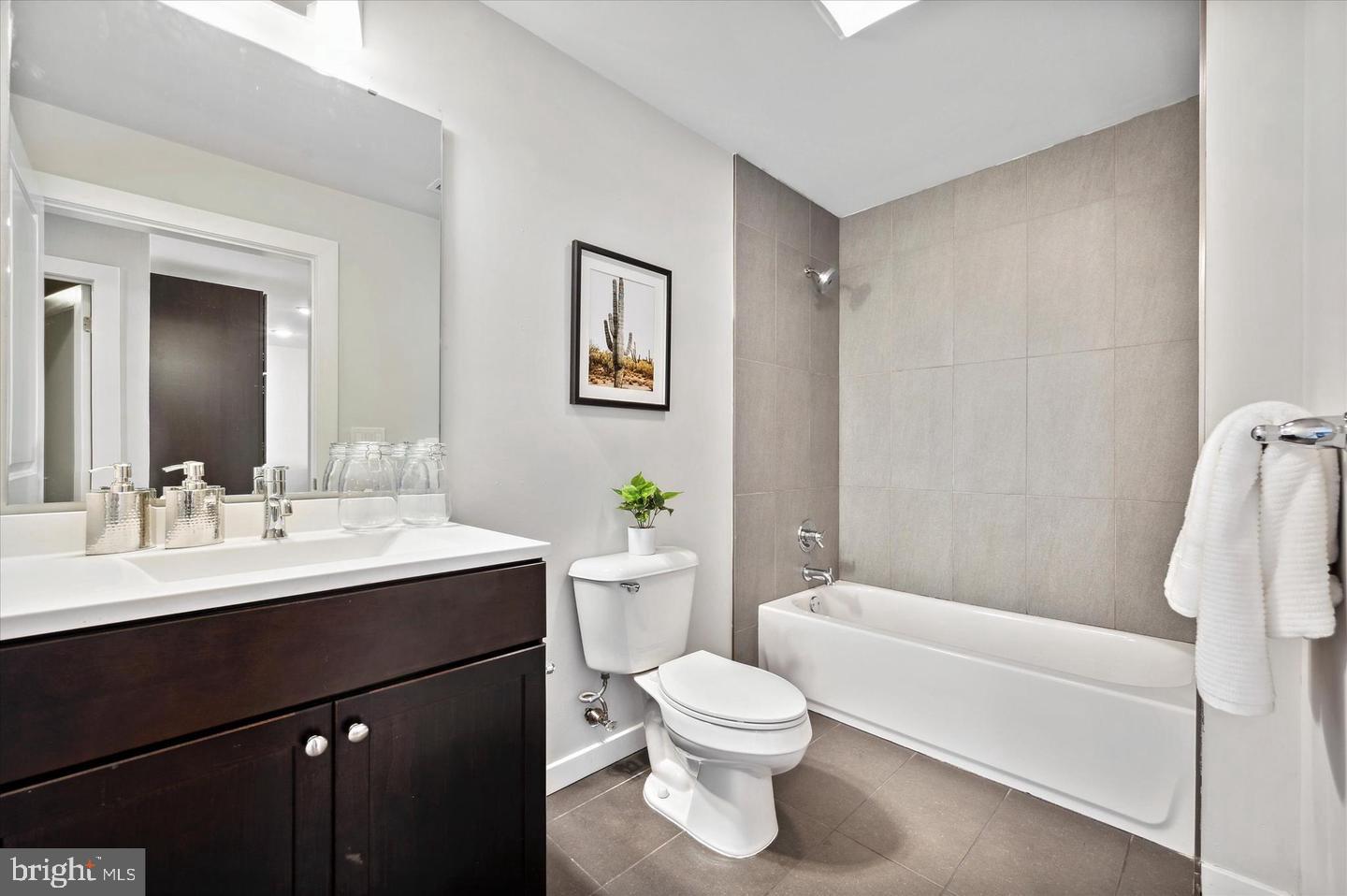 1608 Ridge Avenue, Unit 302 Philadelphia, PA 19130 - Photo 12 of 16 Gallery Image 12