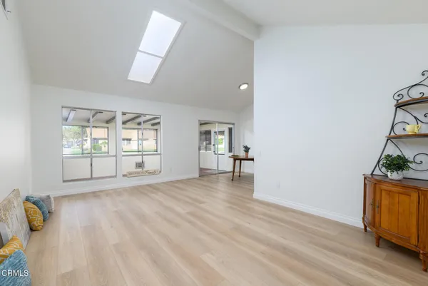 $559,900 | 24121 Village 24, Camarillo, CA 93012