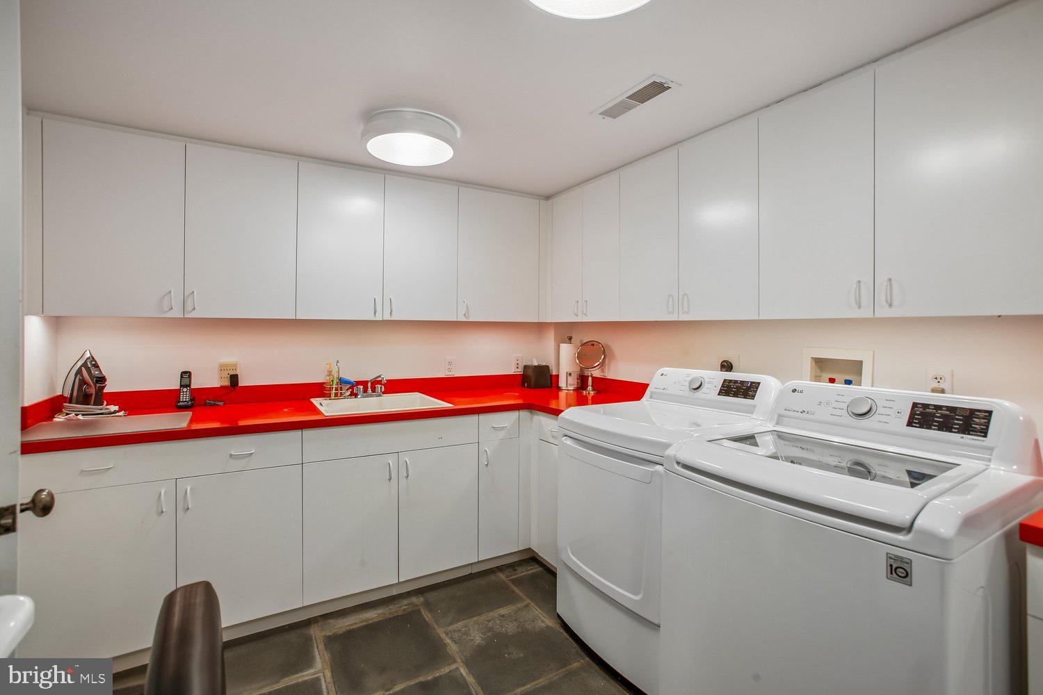 700 Belgrove Road McLean, VA 22101 - Photo 61 of 86 Laundry