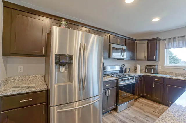 $675,000 | 1200 Juniper Lane, Oconomowoc, WI 53066