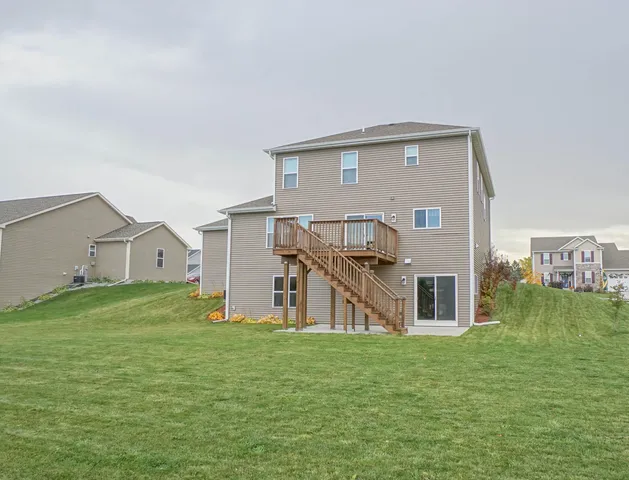 $675,000 | 1200 Juniper Lane, Oconomowoc, WI 53066