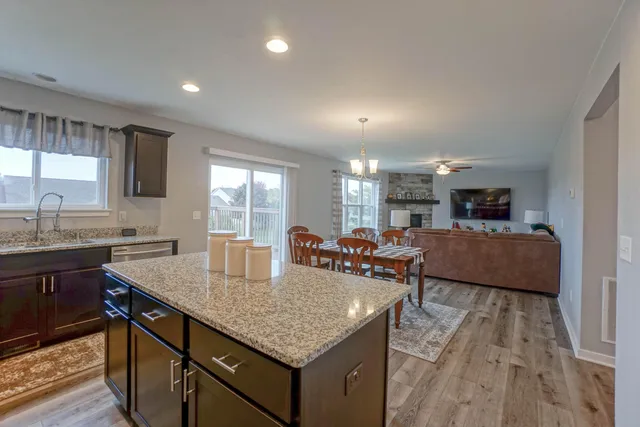 $675,000 | 1200 Juniper Lane, Oconomowoc, WI 53066