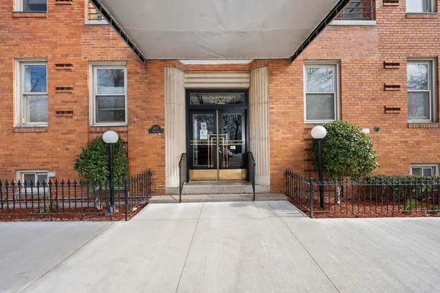 $689,000 | 9437 Shore Road, Unit 1A | Bay Ridge