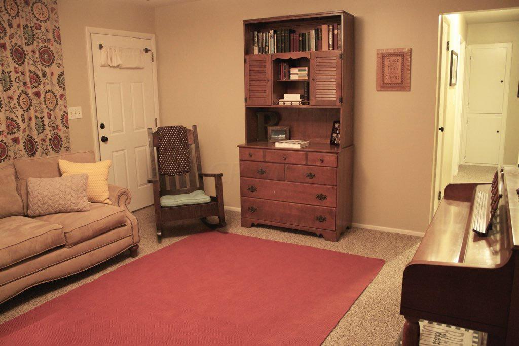 1586 South James Road Columbus, OH 43227 - Photo 8 of 31