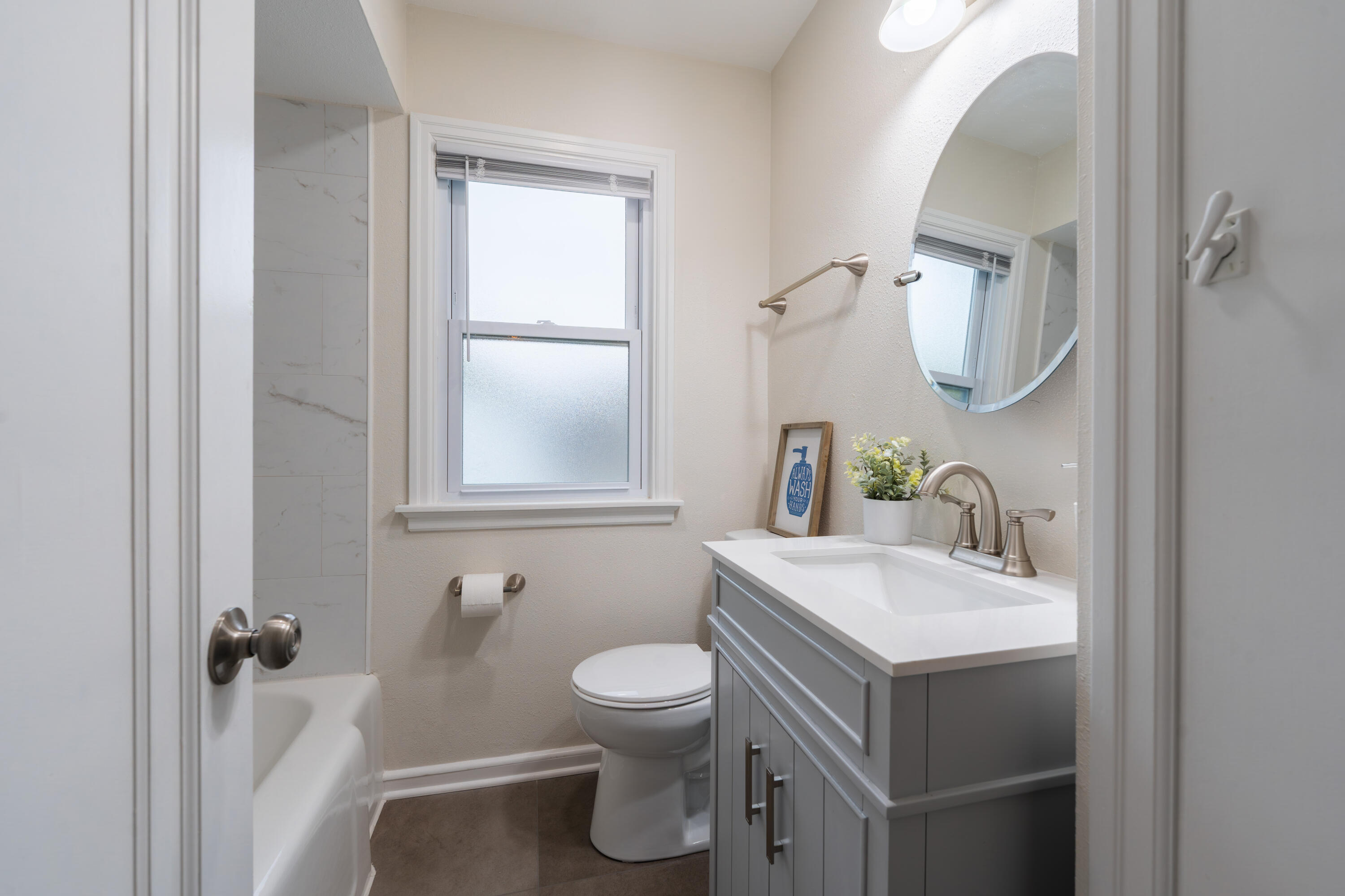 4322 North 54th Street Milwaukee, WI 53216 - Photo 12 of 21 DSC00768-HDR