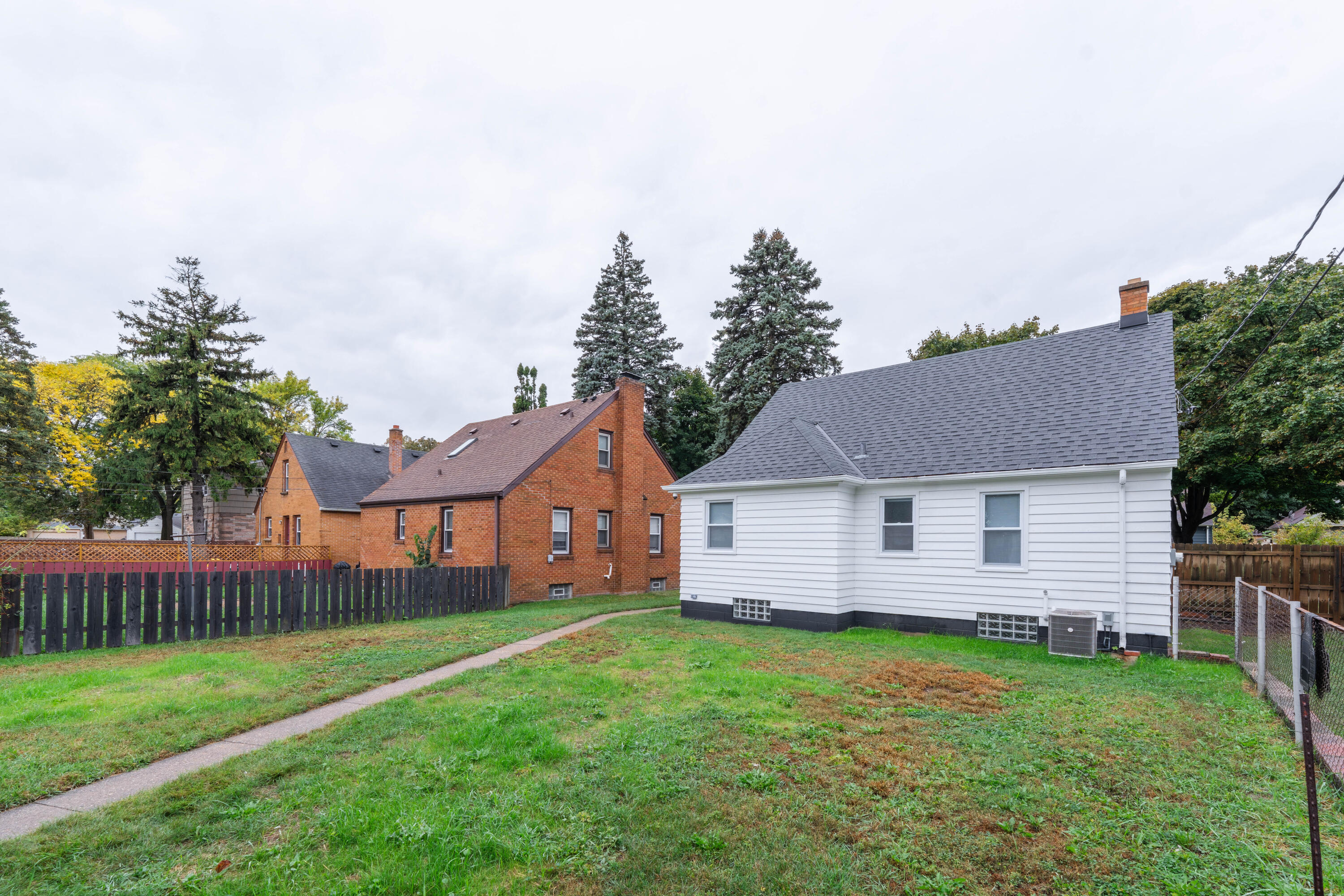 4322 North 54th Street Milwaukee, WI 53216 - Photo 20 of 21 DSC00863-HDR